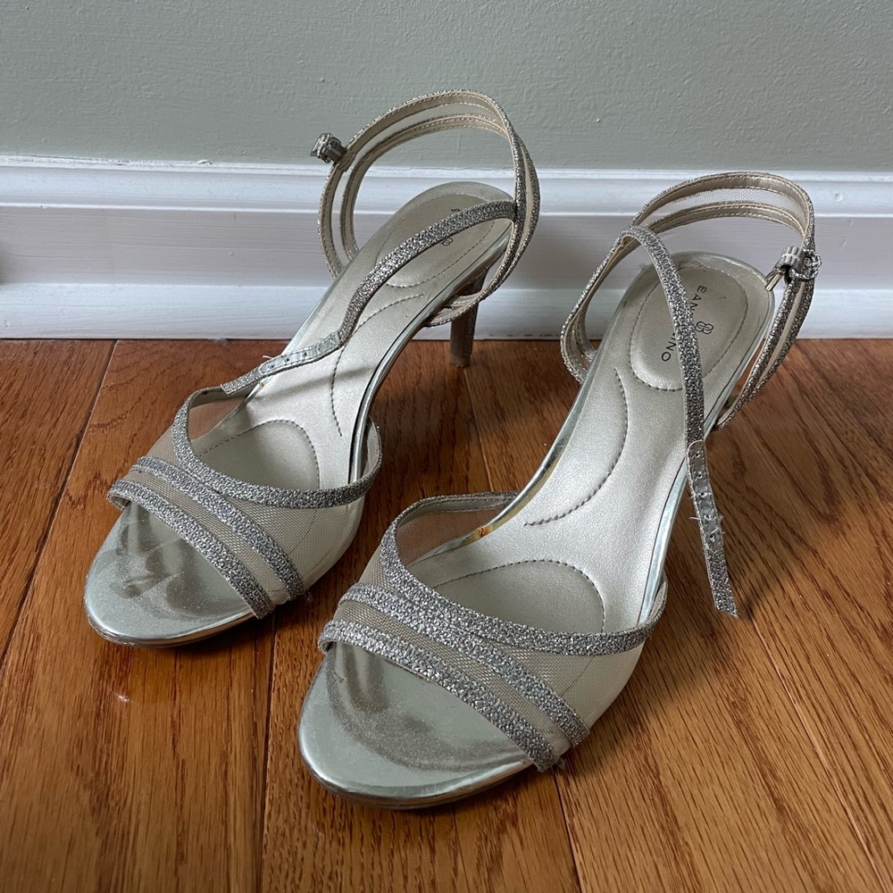 “Bandolino” strappy silver stilettos. Size 7.5